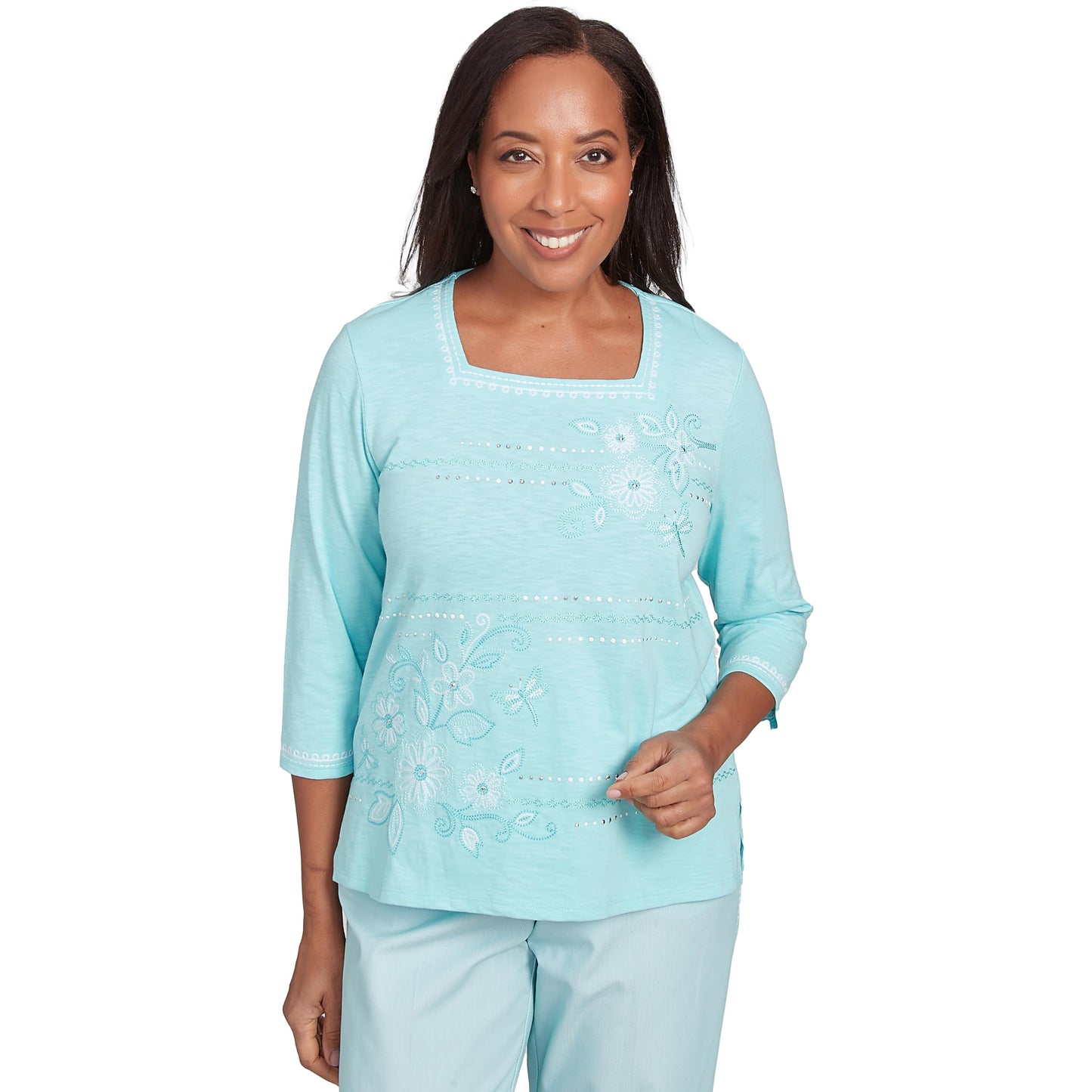 Alfred Dunner Dragonfly Floral Asymmetric Embroidery Cotton/Polyester (US, Alpha, Small, Regular, Petite, Petite, Mint)