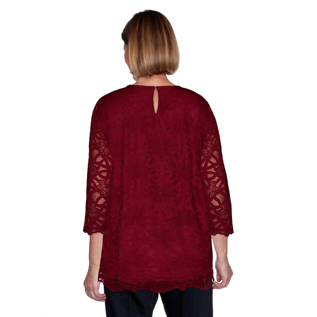 Alfred Dunner Women's Petite Beautiful Solid Lace Knit Body-Lined Top with Pretty Necklace