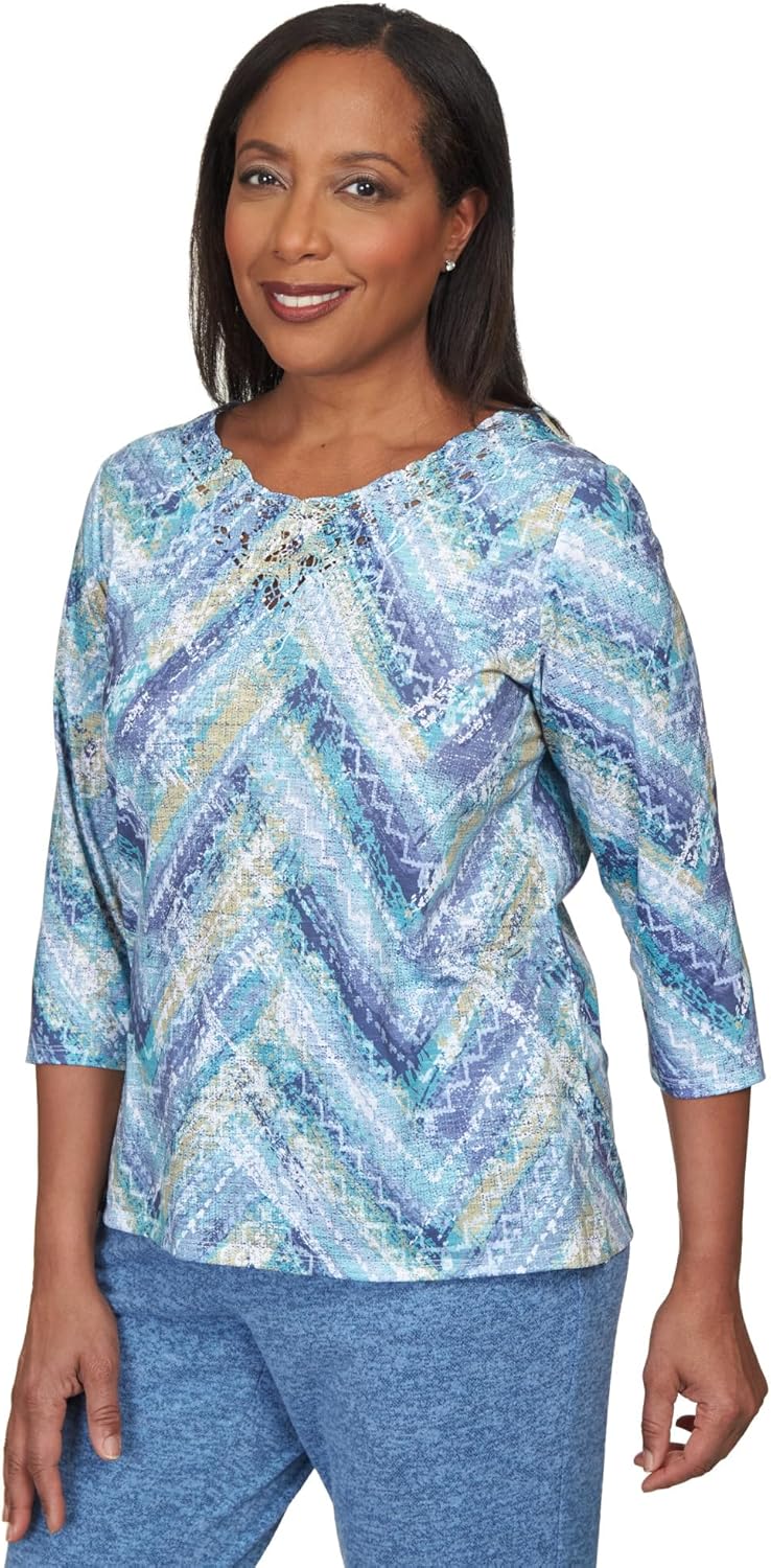 Alfred Dunner Women's Texture Chevron Lace Neck Top Size S Wedgewood