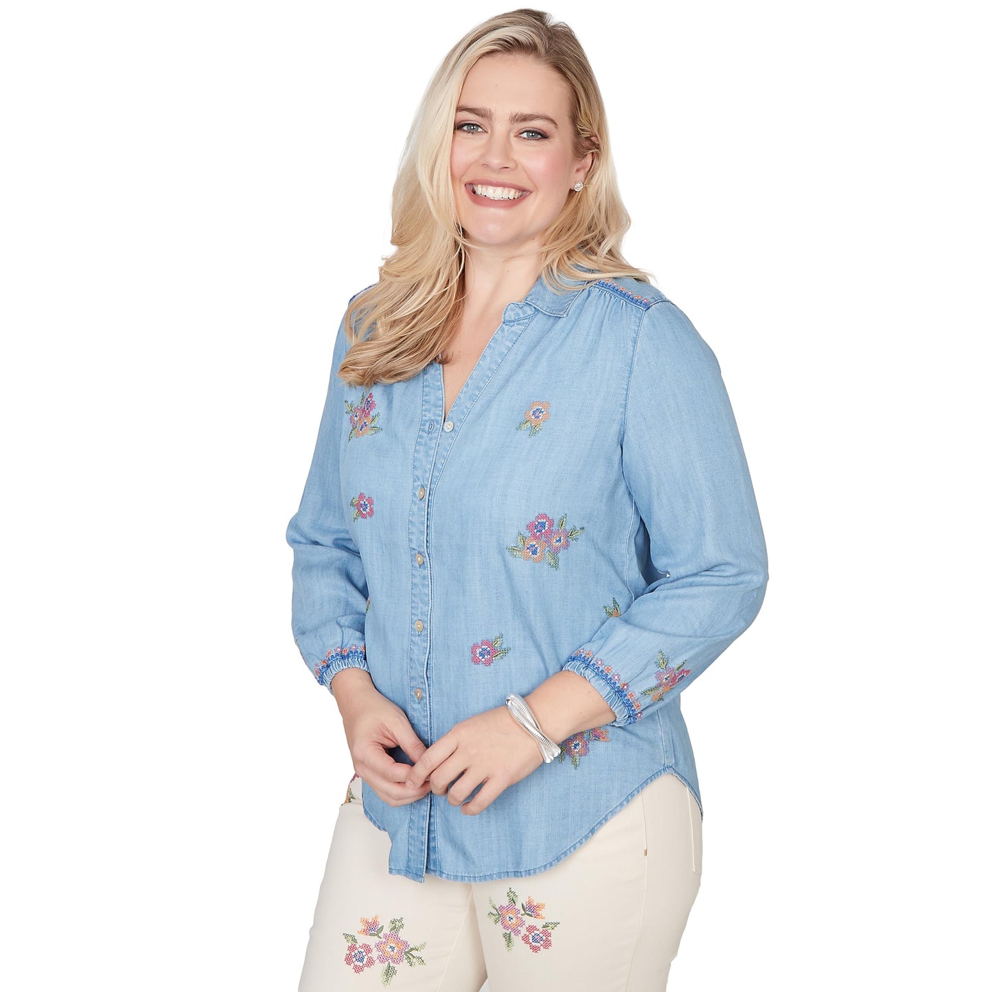 Alfred Dunner Women's Petite Floral Embroidered Button Front Top, Size PXL, Light Blue