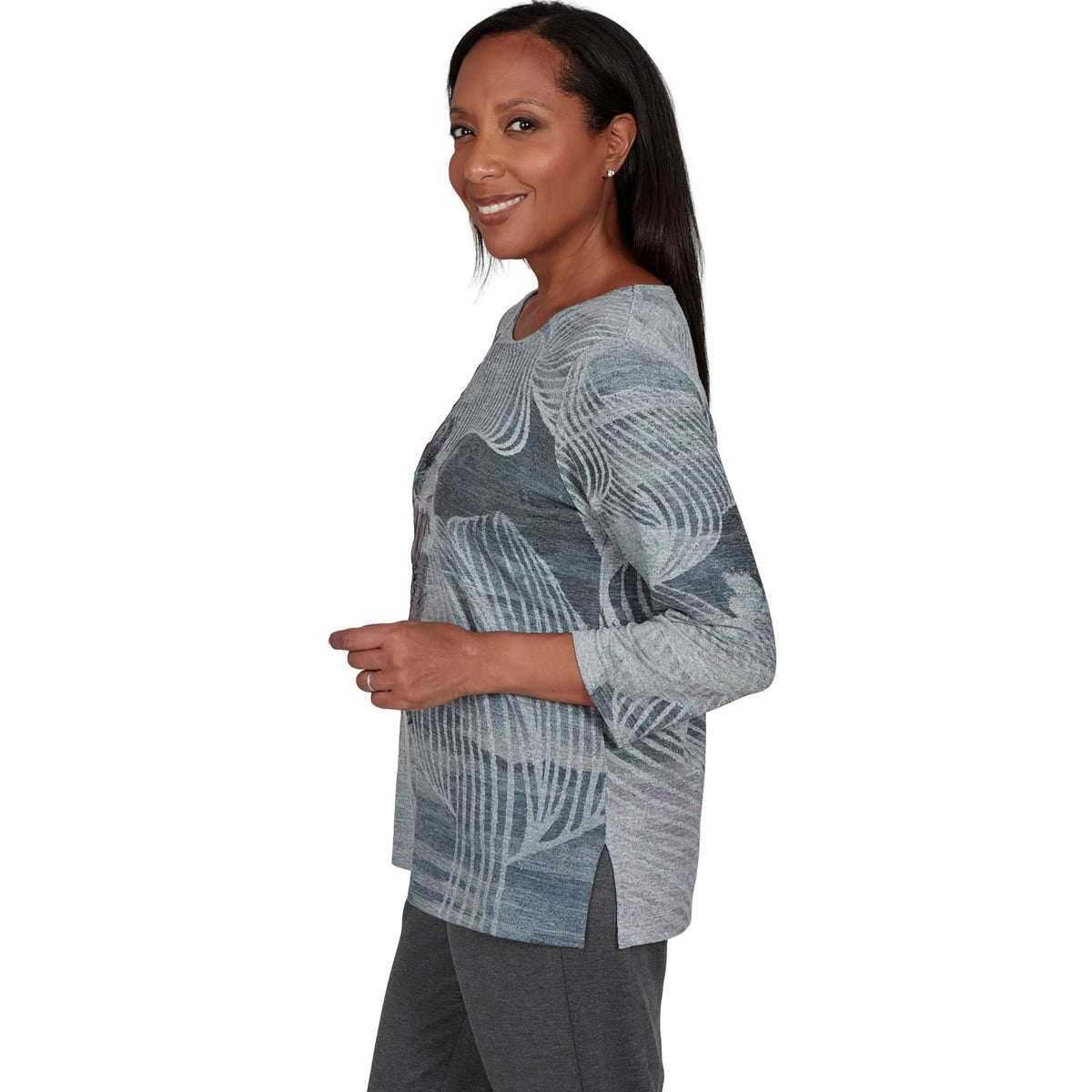 Alfred Dunner Women's Ribbon Floral Textured Top, Grey, M