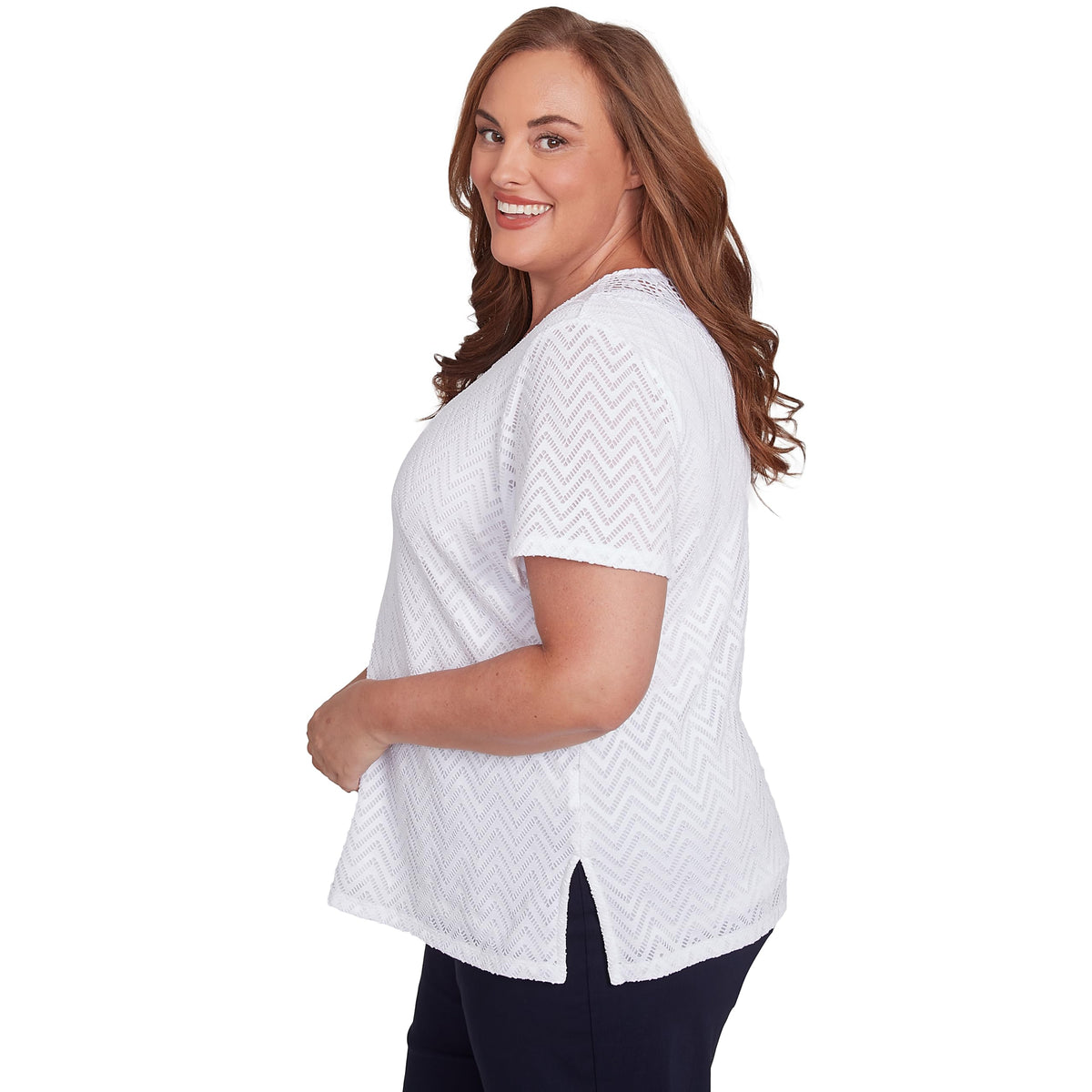 Alfred Dunner Women's Textured Chevron Lace Back Tee Size L White