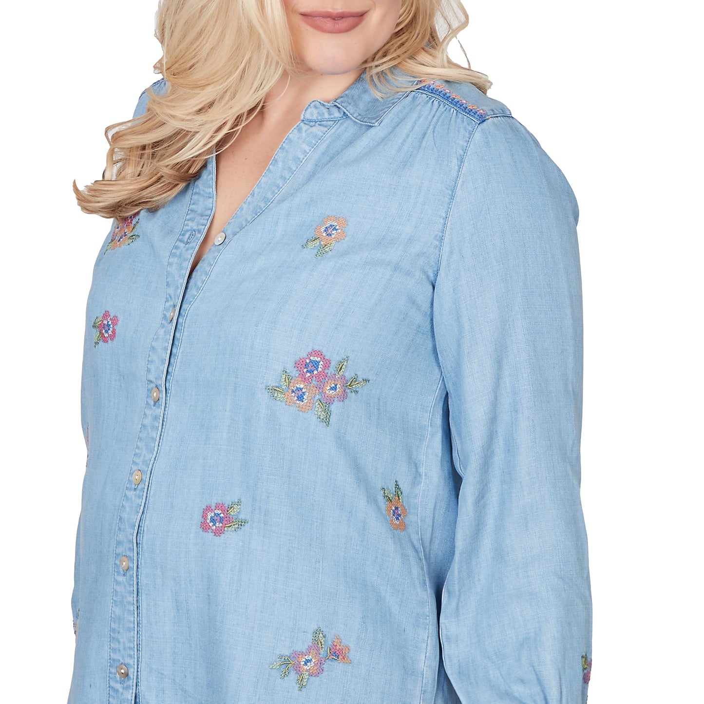 Alfred Dunner Women's Petite Floral Embroidered Button Front Top, Size PXL, Light Blue