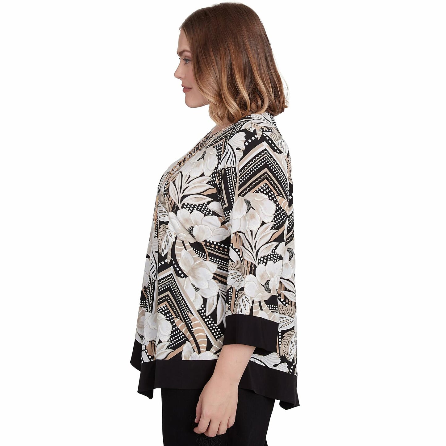 Floral Geometric Crewneck Top with Necklace